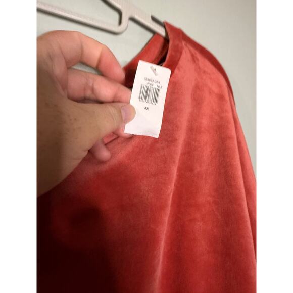 NWT Old Navy pink velour long sleeve blouse - Picture 4 of 9